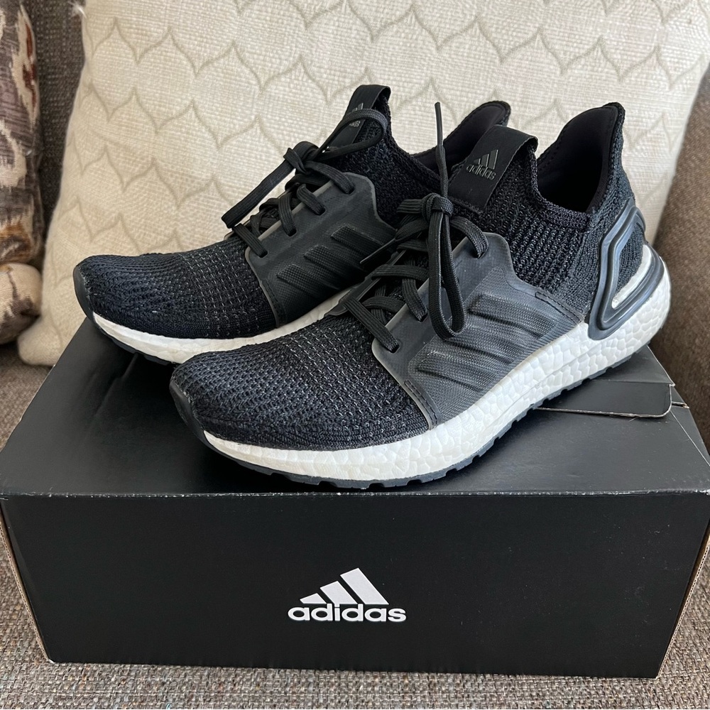 Women’s  Adidas Ultraboost size 7